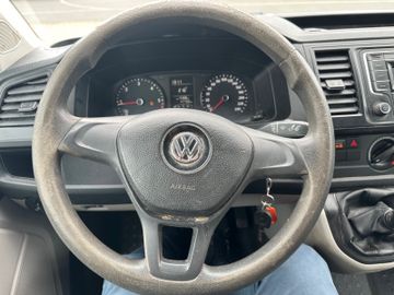 Volkswagen T6 Transporter - 11