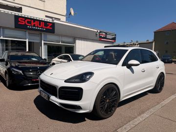 Porsche Cayenne - 2