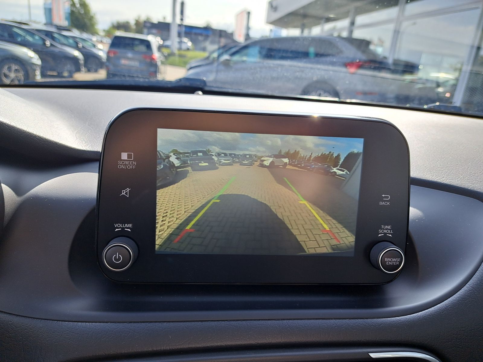 Fahrzeugabbildung Fiat Tipo Kombi 1.0 City Life KAMERA APPLE/Android