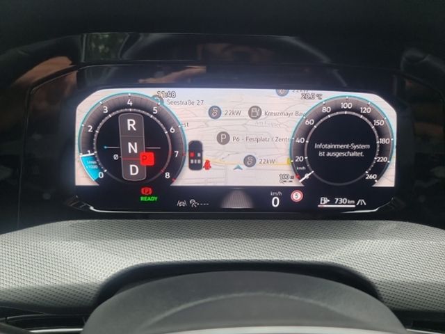 Fahrzeugabbildung Volkswagen Golf VIII 1.5 TSI STYLE AHK LED-PLUS KAMERA KLIM
