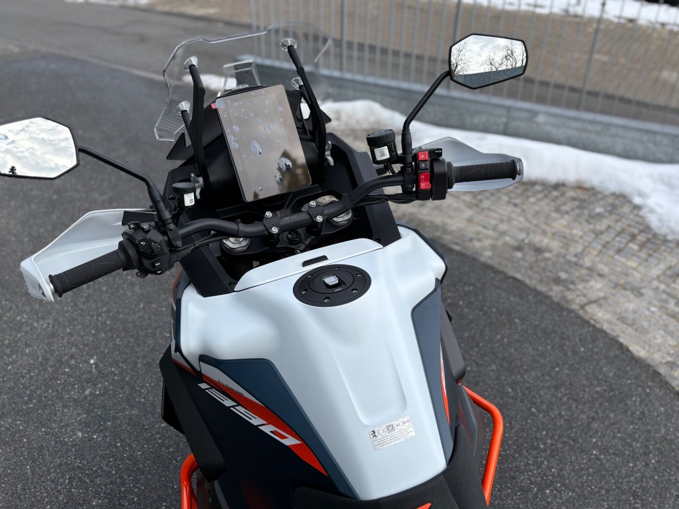 Fahrzeugabbildung KTM 1390 Super Adventure R 4 Jahre Garantie