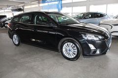 Fahrzeugabbildung Ford Focus  Hybrid Titanium Turnier NAVI Kamera LED