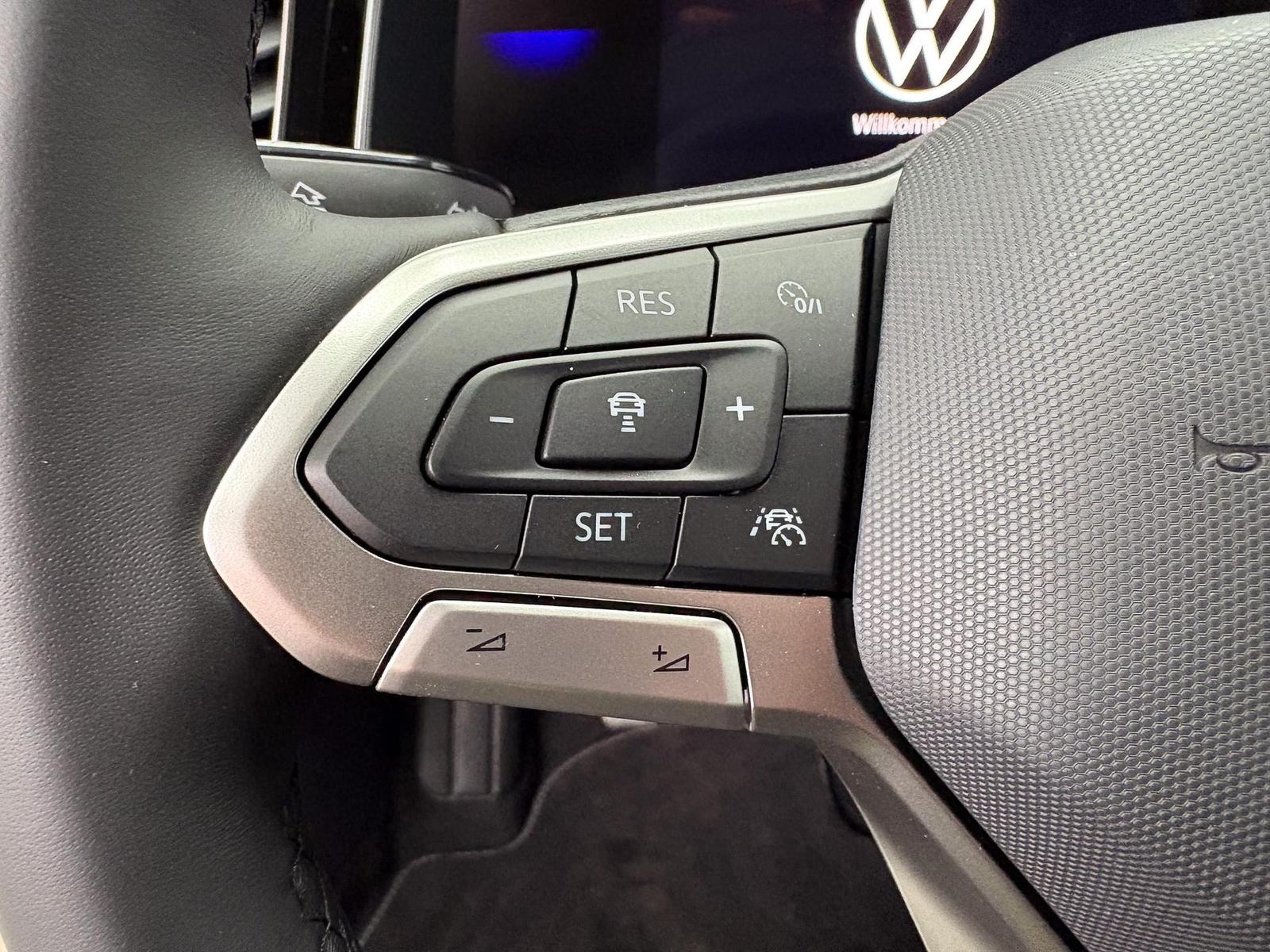 Volkswagen Taigo R-LINE SHZ BLACK PACK MATRIX ACC 1.0 TS..., миниатюра 17