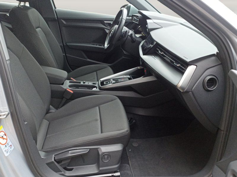 Fahrzeugabbildung Audi A3 35 2.0 TDI Sportback S-tronic  ACC+LED+NAVI+P