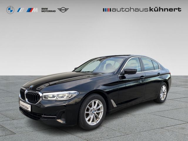 BMW 520d xDrive Limousine HUD/Durchlade/4xSitzheiz.