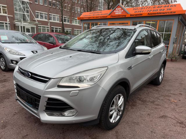 Ford Kuga 1,6 EcoBoost 4x4 134kW Titanium Autom.