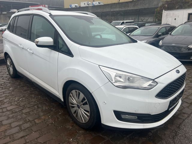 Ford Grand C-MAX Business 7 Sitzer Motorproblem