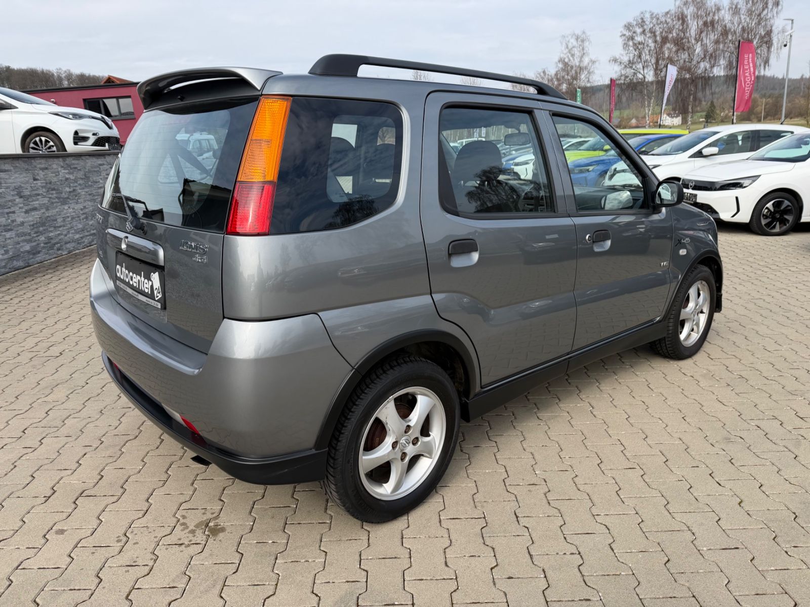 Fahrzeugabbildung Suzuki Ignis 1.5i°Allrad°Tüv 3-28°1.Hand°8-fach°