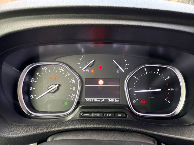 Vivaro M Elegance 2.0 AHK NAVI PRO CAM APPLE/AND