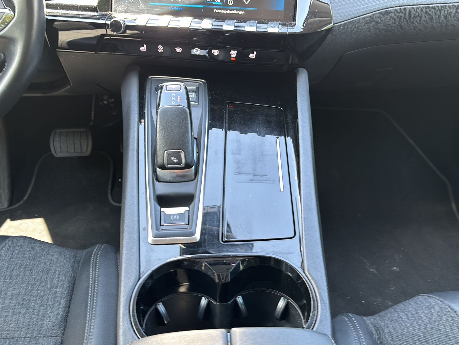 Fahrzeugabbildung Peugeot 508 PureTech 180 EAT8 Allure
