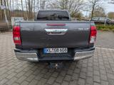 Toyota Hilux Extra Cab 2.8-L-D-4D 204PS - gebrauchte Toyota Hilux aus dem Jahr 2021
