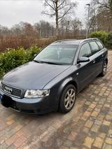 Audi A4 Avant 2.0 - Audi A4 aus 2003: Kombi