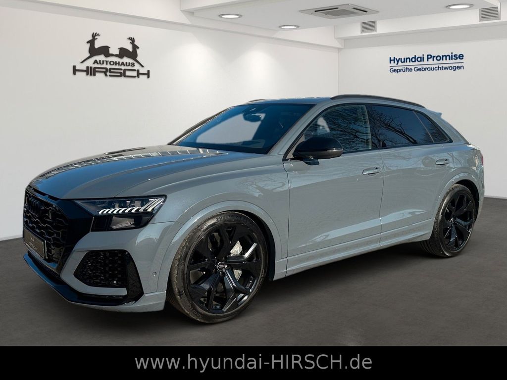 Audi RSQ8