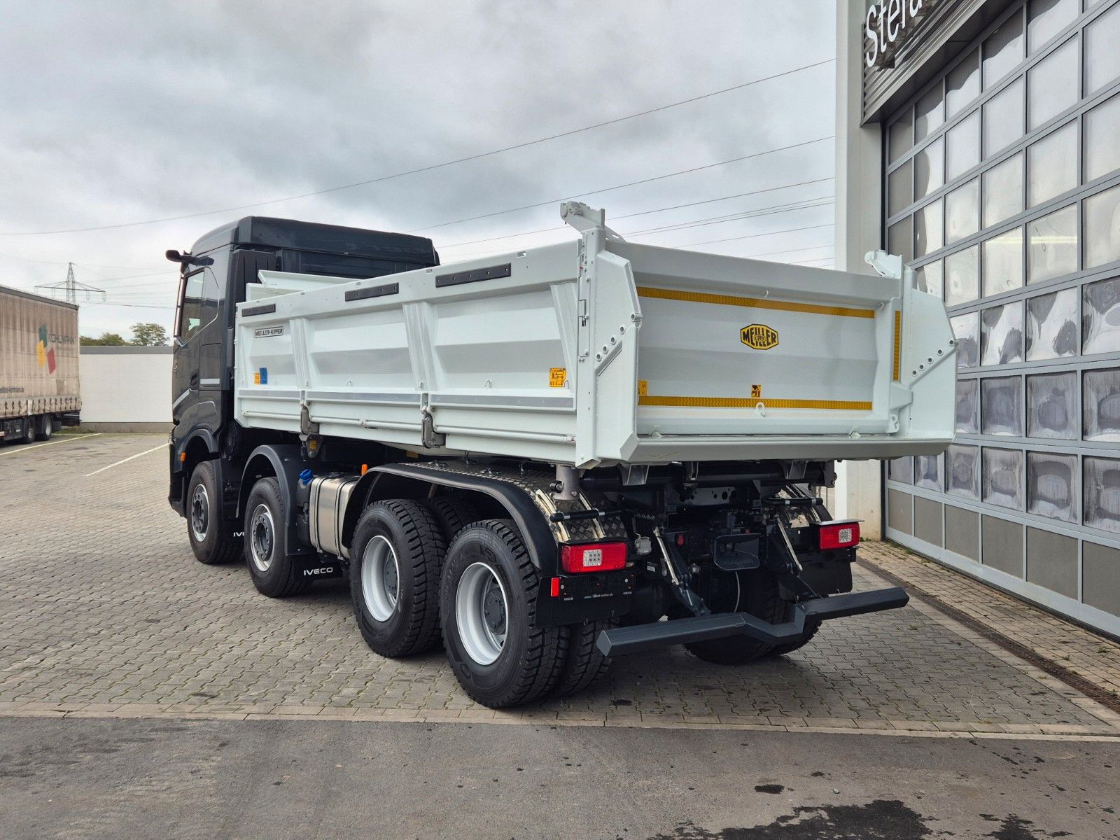 Fahrzeugabbildung Iveco AS360X58Z HR ON+ 8x4 Meiller Bordmatic AHK