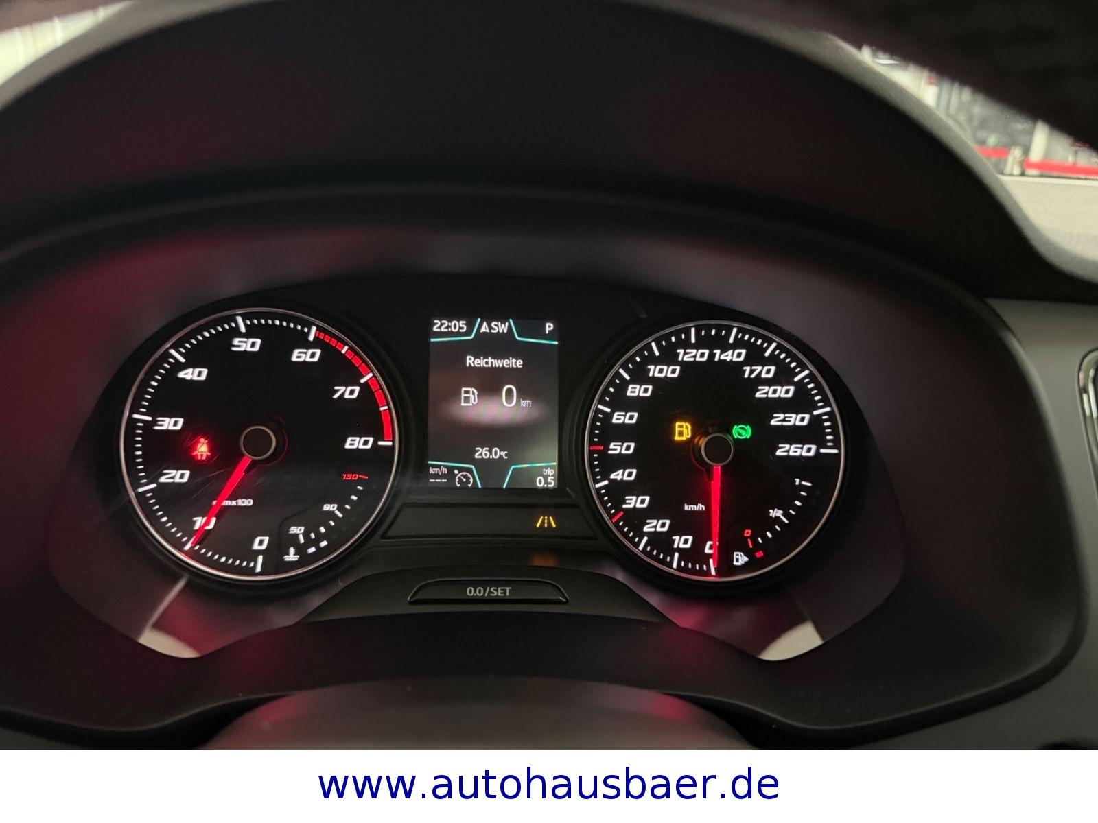 Seat Leon ST Xcellence PANO*VOLL LED SCHEINWERFER