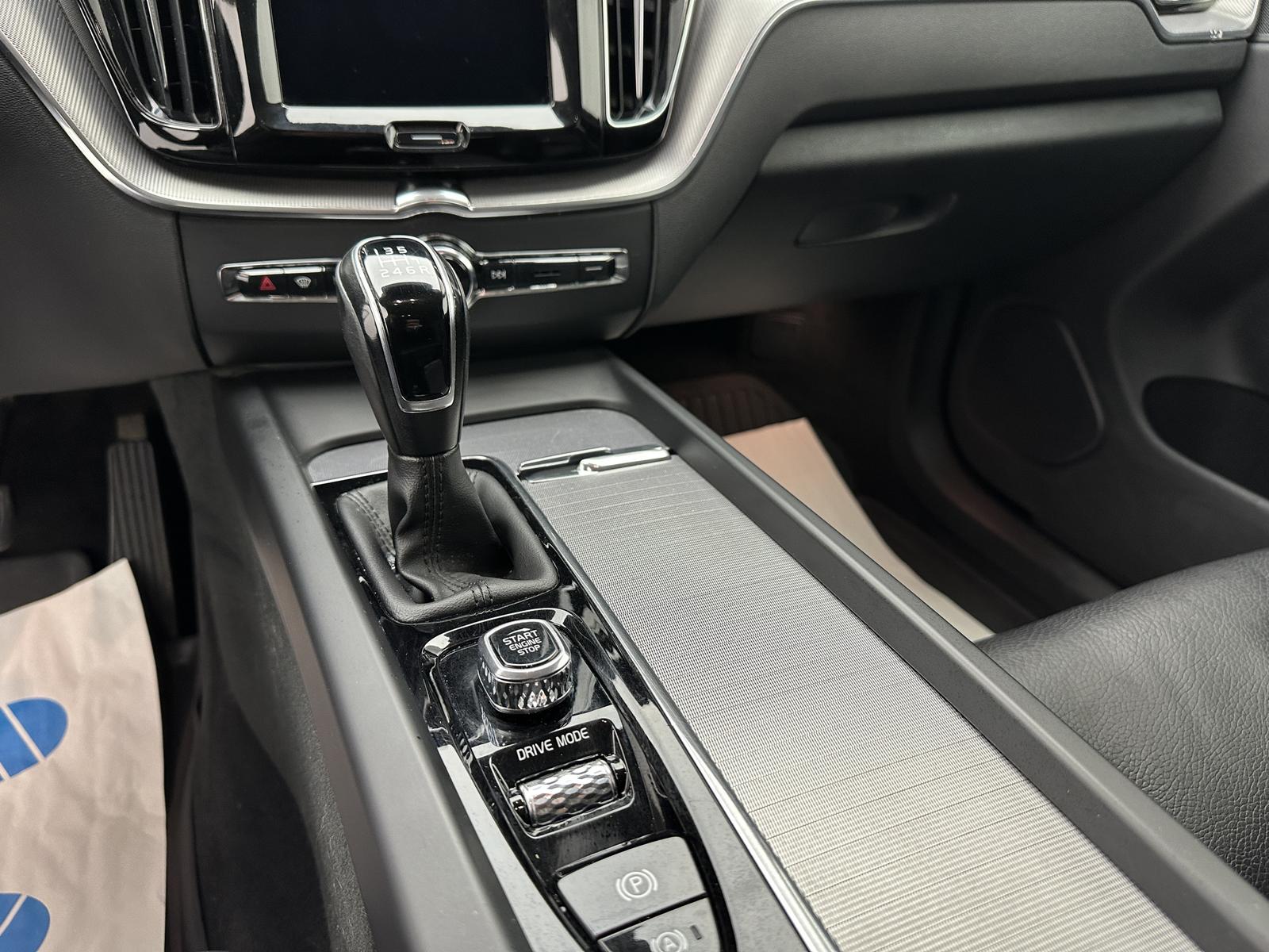 Volvo XC60 Inscription 2WD "1 HAND-NAVI-LEDER-SITZH"