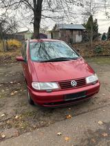 Volkswagen Sharan 1.9TDI Family  - rote Volkswagen Sharan