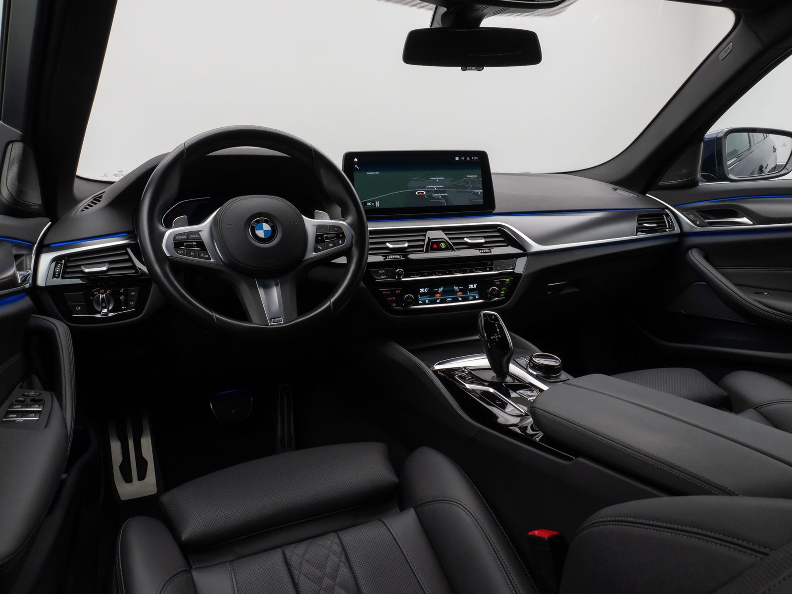 Fahrzeugabbildung BMW 520d M Sport Pro Kamera HUD DAB H/K 4xKlima 19"