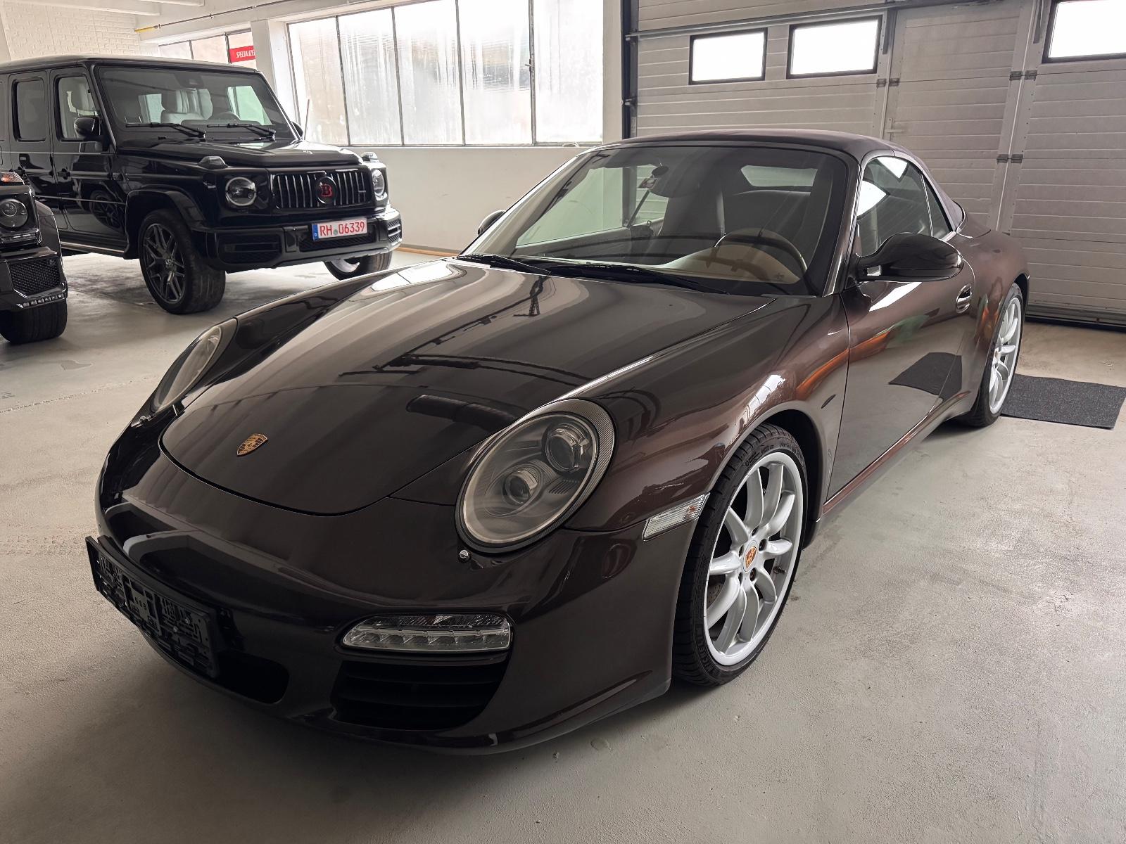 Porsche 911 Carrera Cabrio