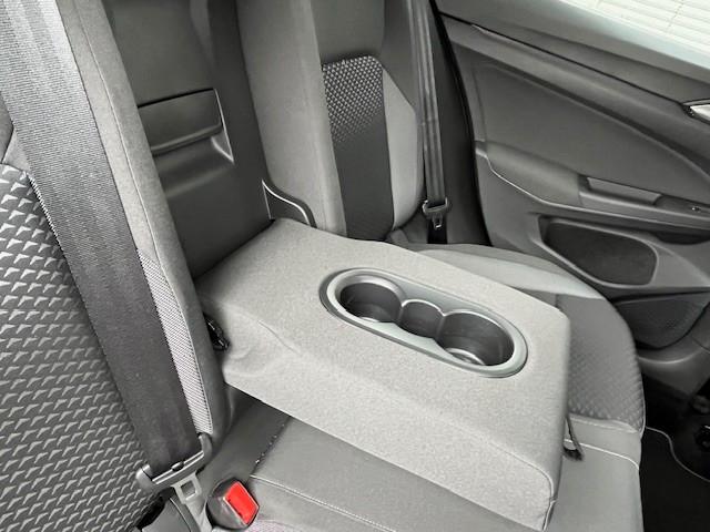 Volkswagen Golf VIII Lim. 1.5 eTSI DSG Active