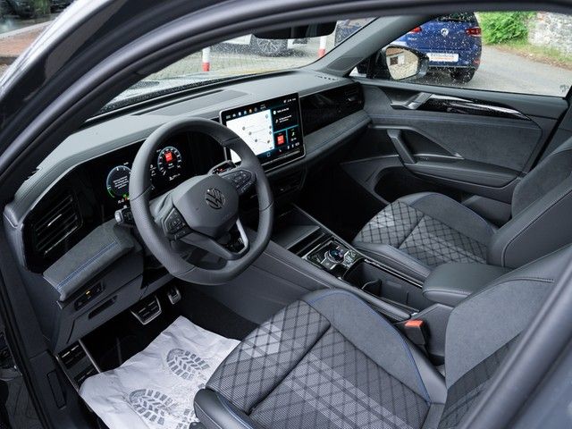 Tiguan R-Line eHybrid Black Style AHK IQ.Drive 8