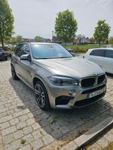 BMW X5 M  - BMW X5 M mit Benzin-Antrieb