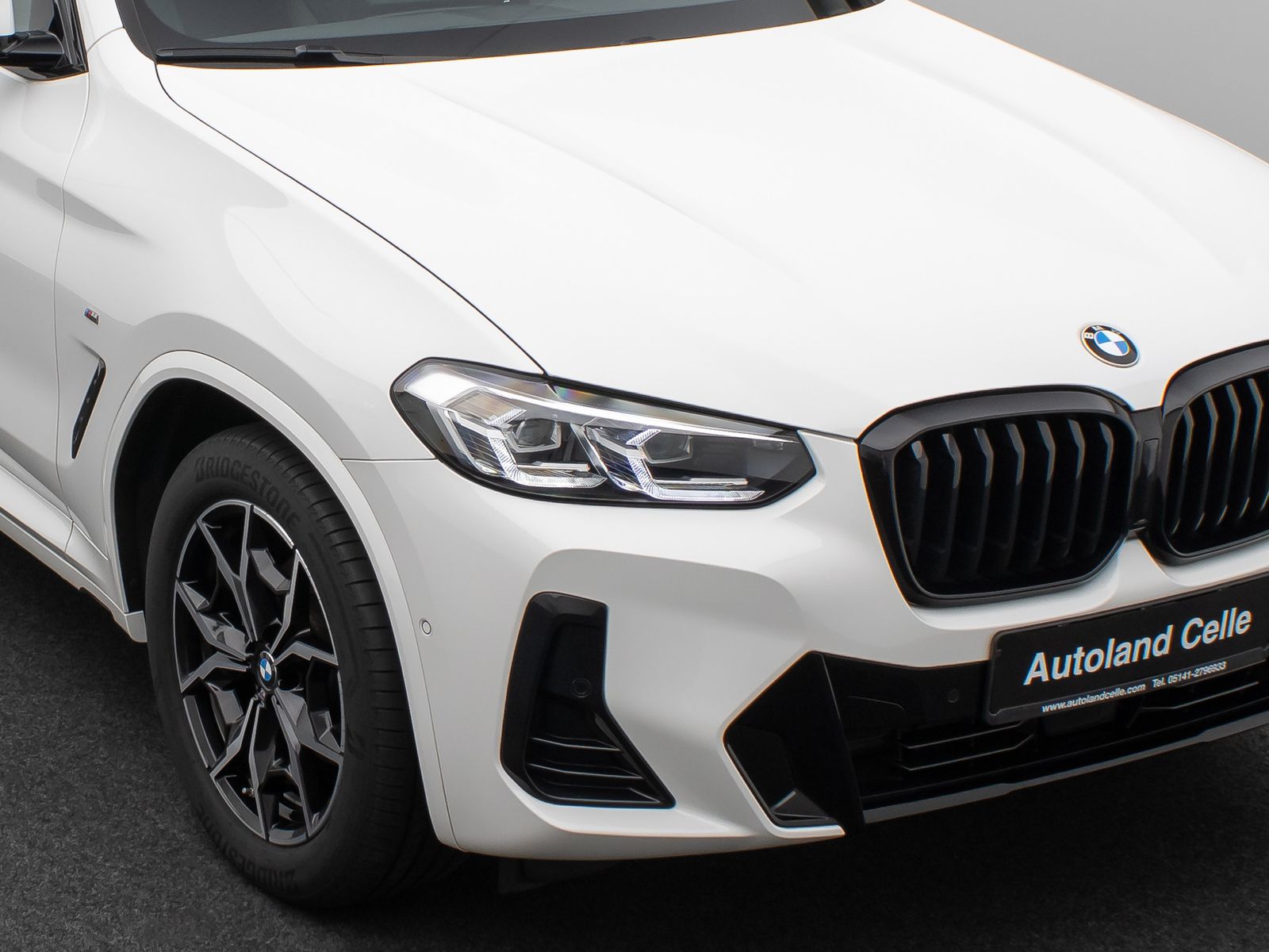 Fahrzeugabbildung BMW X3 xD20d M Sport Kamera DAB HiFi AHK Komfort 19"