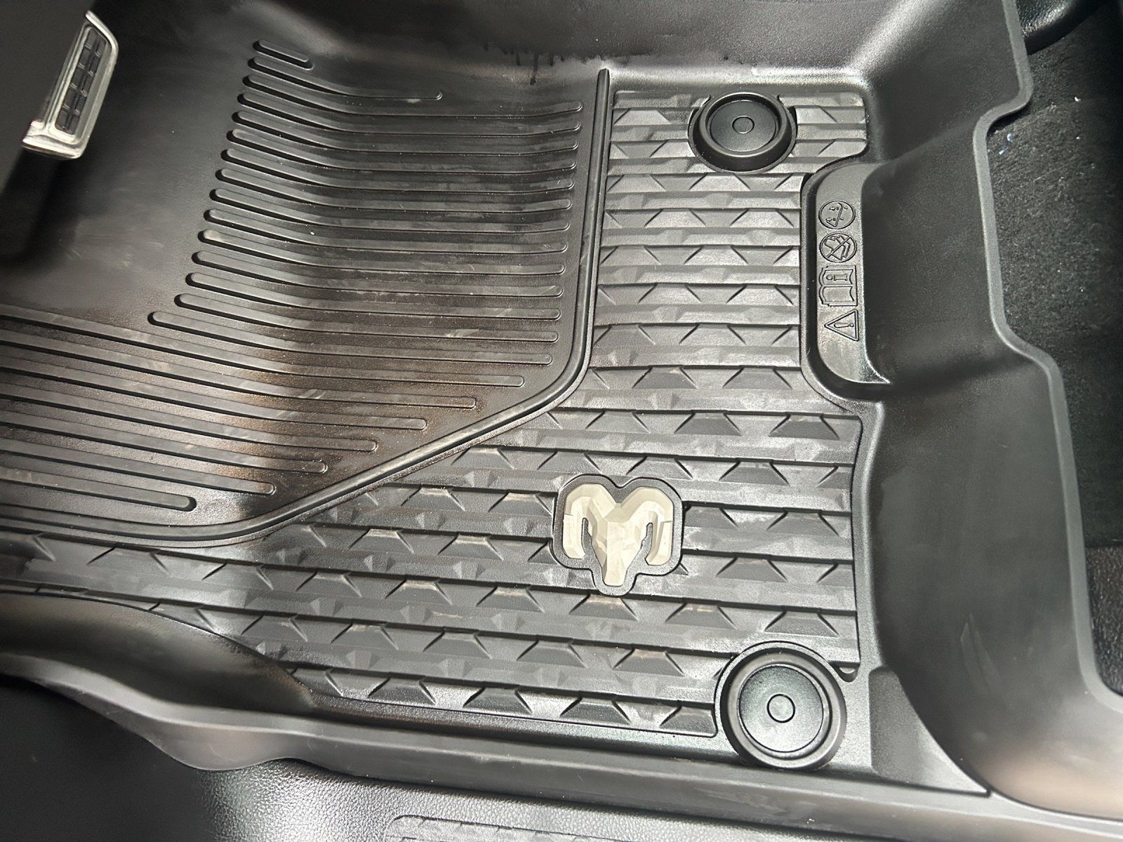 Fahrzeugabbildung Dodge RAM 1500 Sport GT V8 PANO/AHK/NAVI/PDC/LED
