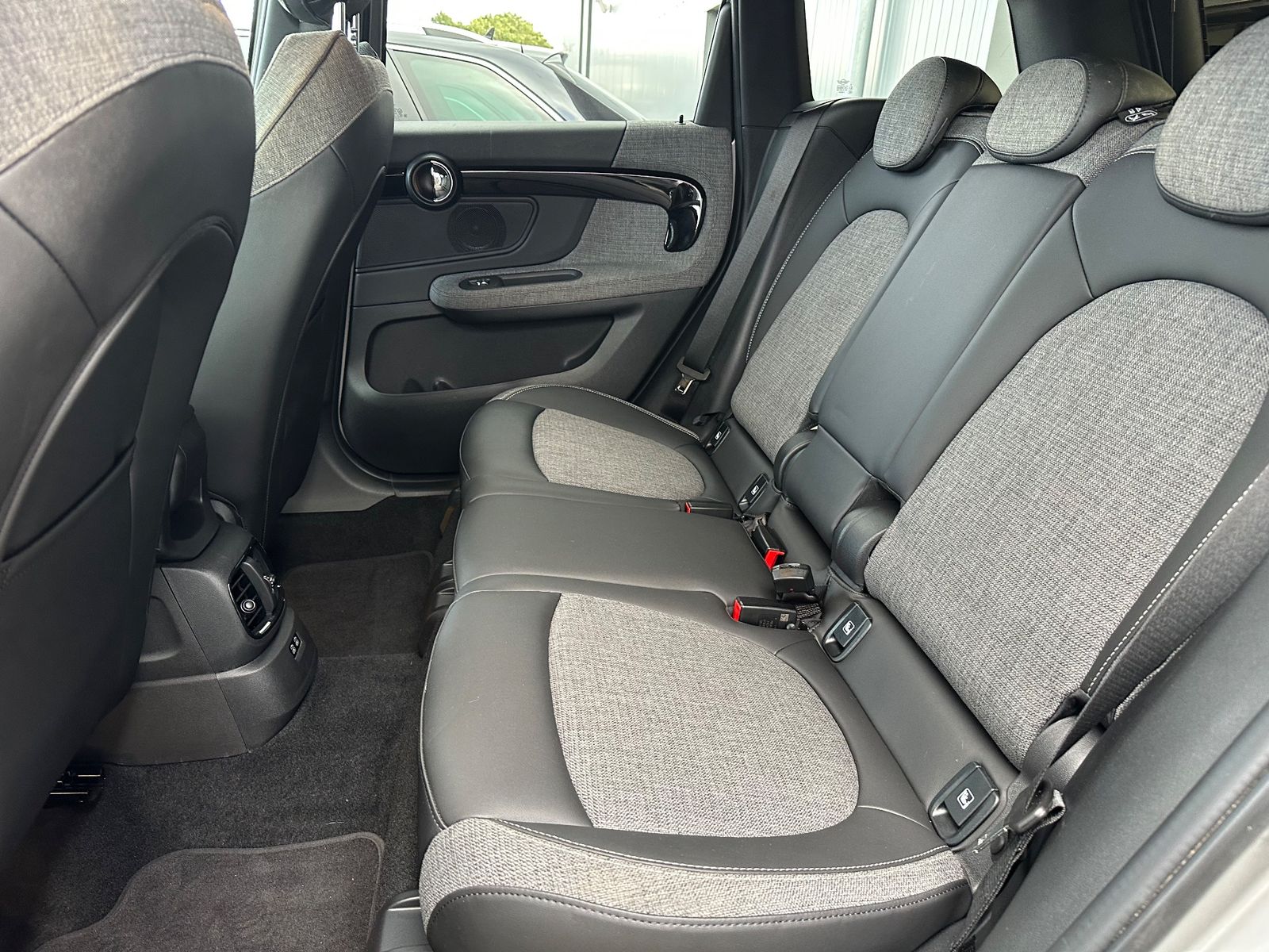 Fahrzeugabbildung MINI Countryman S Cooper All4 Black NAV+LED+KAM