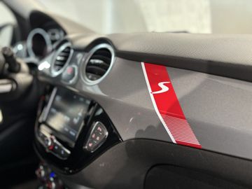 Fotografie des Opel Adam 1.4 Turbo S