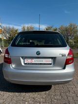 Skoda Fabia Combi Special*ERSTE HAND*GANZJAHRESREIFEN* - Skoda Fabia Special mit Benzin-Antrieb