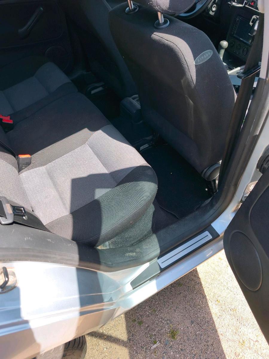Volkswagen Golf 2004 — photo 15