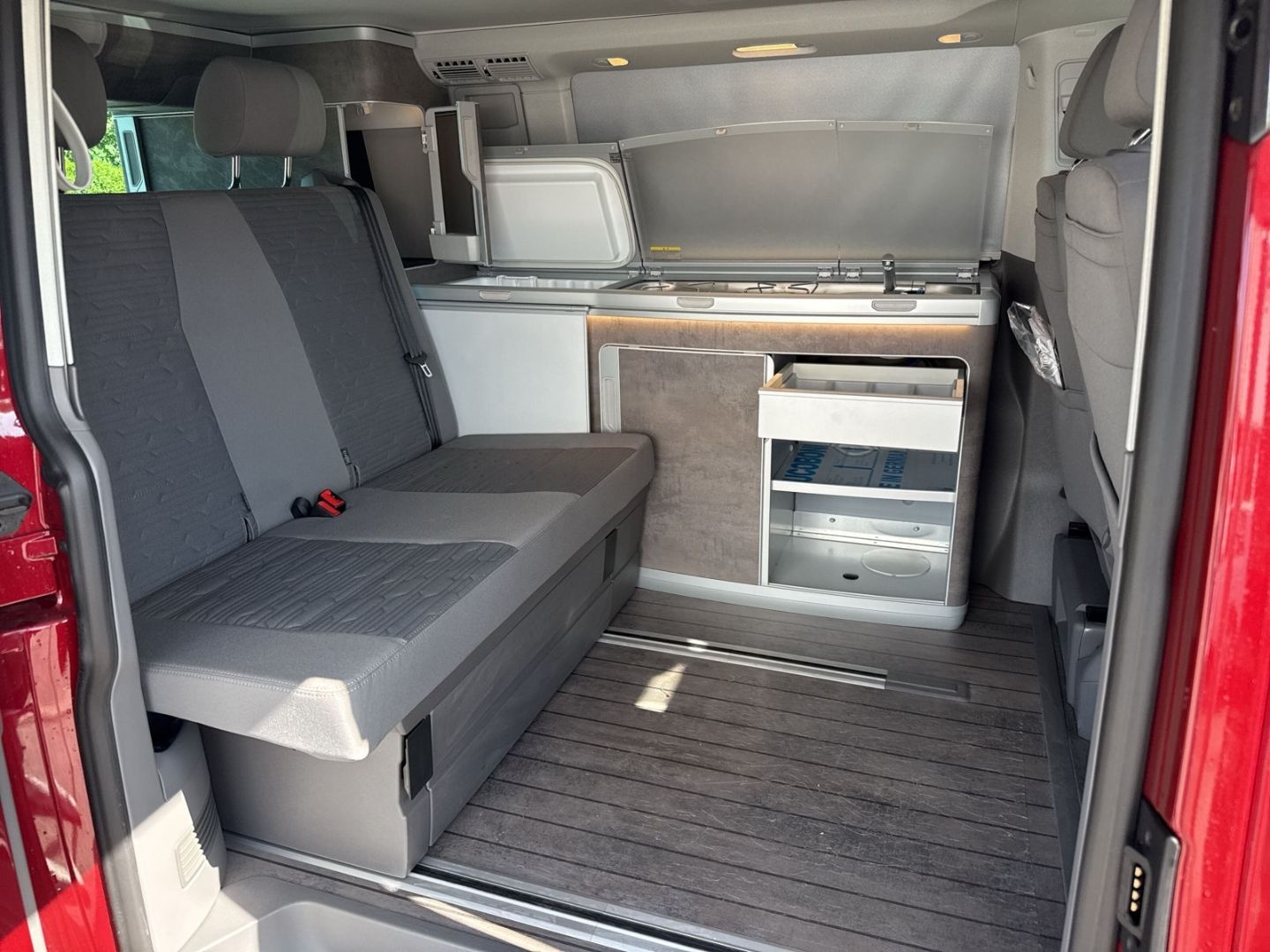 Volkswagen T6.1 California 2.0 TDI Ocean StandHZG Navi Digi foto 13
