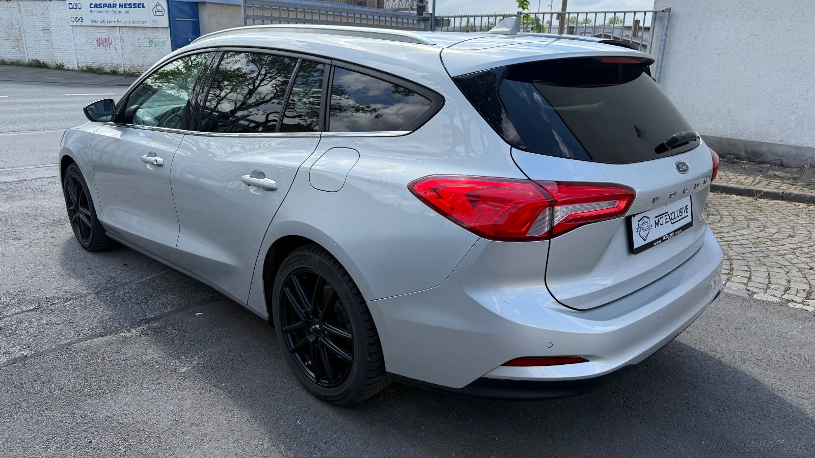 Fahrzeugabbildung Ford Focus Turnier Cool & Connect