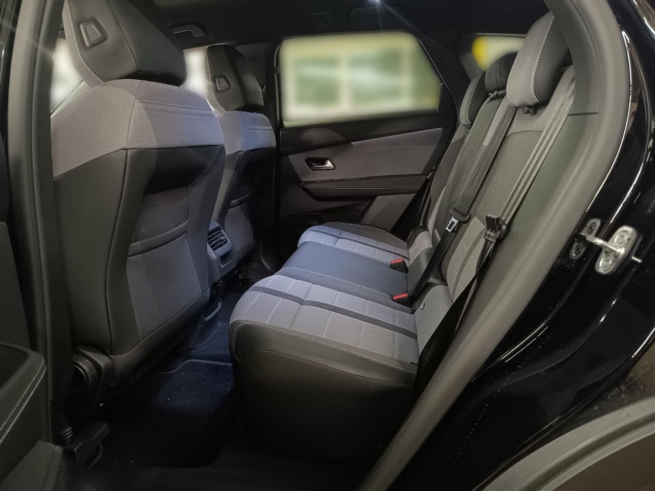 Fahrzeugabbildung Opel Grandland GS MildHybrid 107KW 6e-DCT
