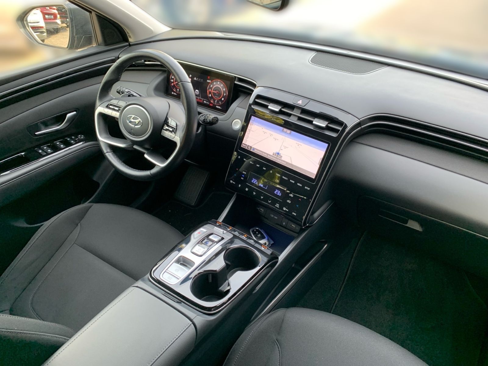 Fahrzeugabbildung Hyundai TUCSON 1.6 T-GDI 7-DCT Trend Mild-Hybrid Navi LE