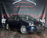 Volkswagen Jetta V Sportline2.0*2Hand*TüvNeu*S-Heft*6Gang*. - Volkswagen Jetta: Sport