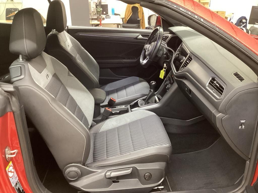Fahrzeugabbildung Volkswagen T-Roc Cabrio R-Line TSI *AHK*Navi*PDC*ACC*LED*