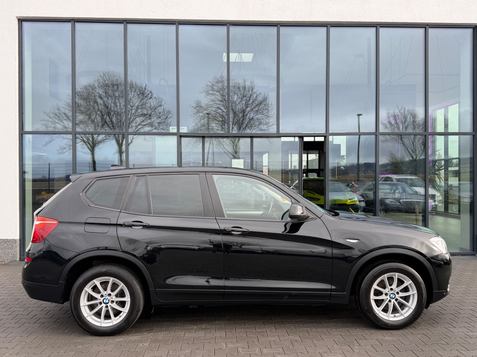X3 xDrive 20 d Advantage Auto. Navi LED