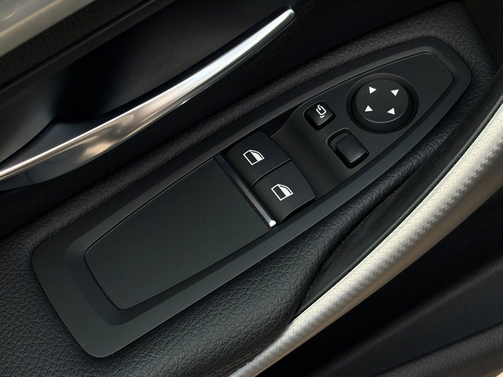 Fahrzeugabbildung BMW 420i  Coupe Sport Line Leder Tempomat HiFi SHZ