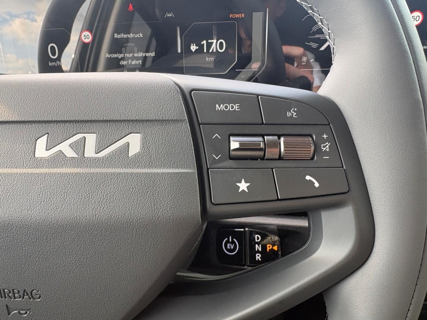 Kia EV2 Earth 42,2-kWh 4 Sitze 360° Kamera Verkehrsz