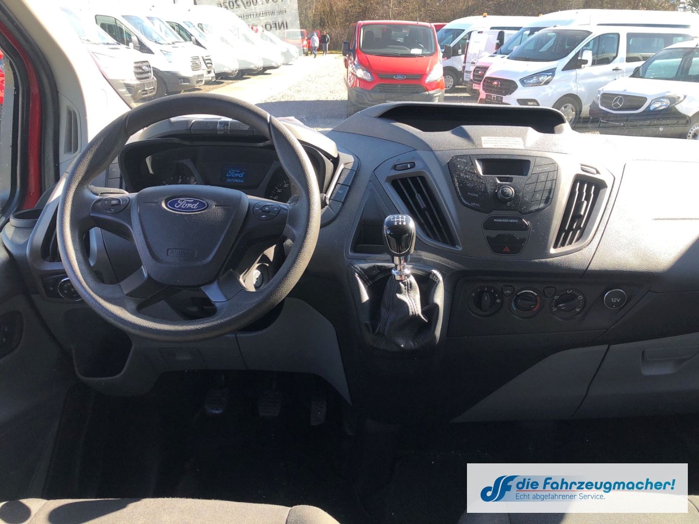 Fahrzeugabbildung Ford Transit Custom Kombi 300 L1 2.2 TDCi*8449 Export