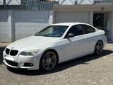 BMW E92 318i LCI Coupé | M-Paket | 19" Performance - BMW 318: Coupe, 318i