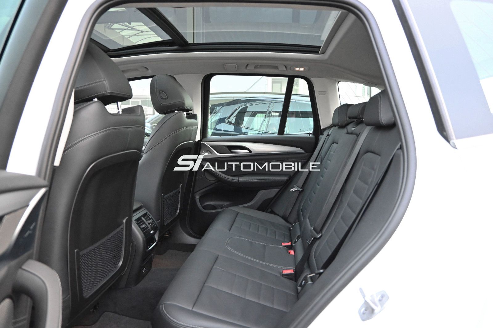 Fahrzeugabbildung BMW X3 xDr.30e °ACC°AHK°PANO°MEMORY°ECHT-LEDER°H/K°