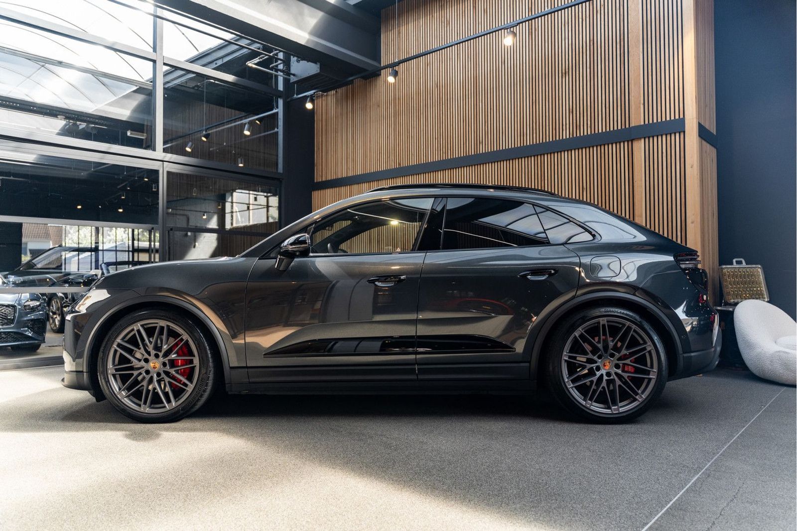 Porsche Macan 4S 100kwh Pano ACC 4 S 100 kWh Agaatgrijs imagem 3