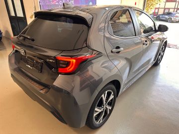 Toyota Yaris - 4