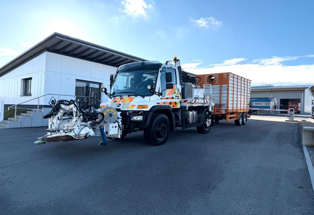 Unimog U400 Mulag Böschungsmäher