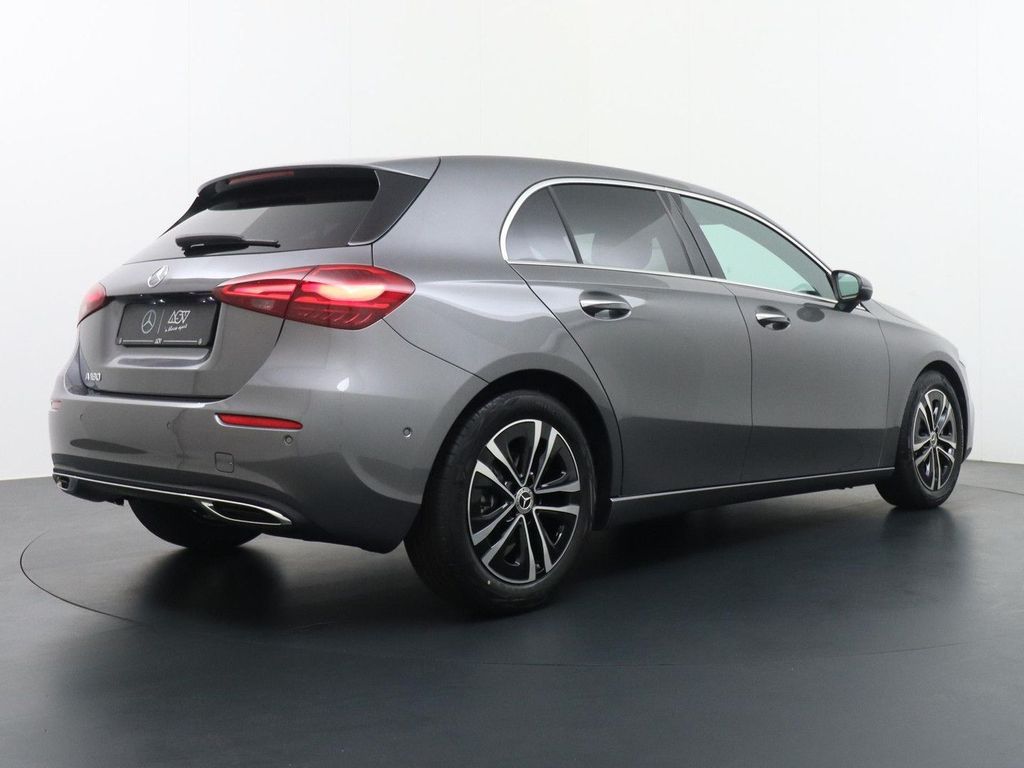 Mercedes-Benz A 180 Star Edition Luxury Line | Tempomat | Acht
