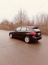 BMW 220 Active Tourer 220i Sport Line Sport Line - BMW 220 Active Tourer: Automatik