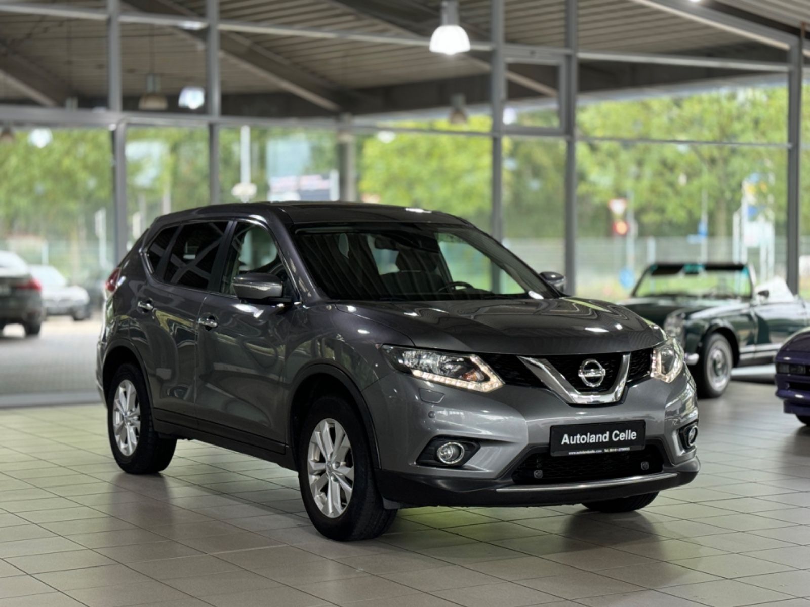 Fahrzeugabbildung Nissan X-Trail Acenta Panorama PDC Navi AHK 7Sitz Stzhz